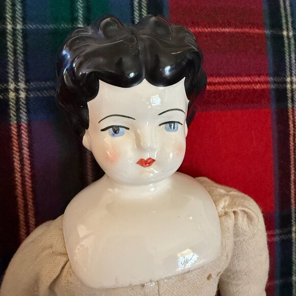 OOAK 1950's Vintage Handmade Porcelain and Cloth Doll - Picture 10 of 17